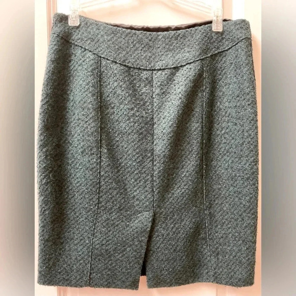 Banana Republic Marled Green Wool Skirt - Picture 2 of 4